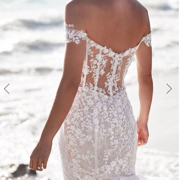 NWOT Lace Mermaid Style Bridal Gown Bridal Size 12 - Picture 3 of 9
